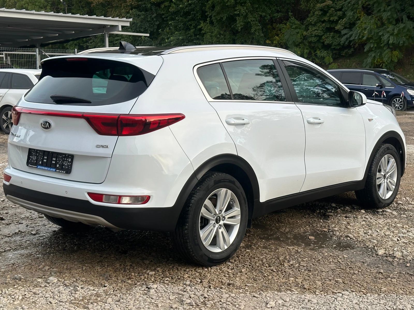 Kia Sportage 1.7CRDI* NAVI* KAMERA* LED* EVRO6 - изображение 4