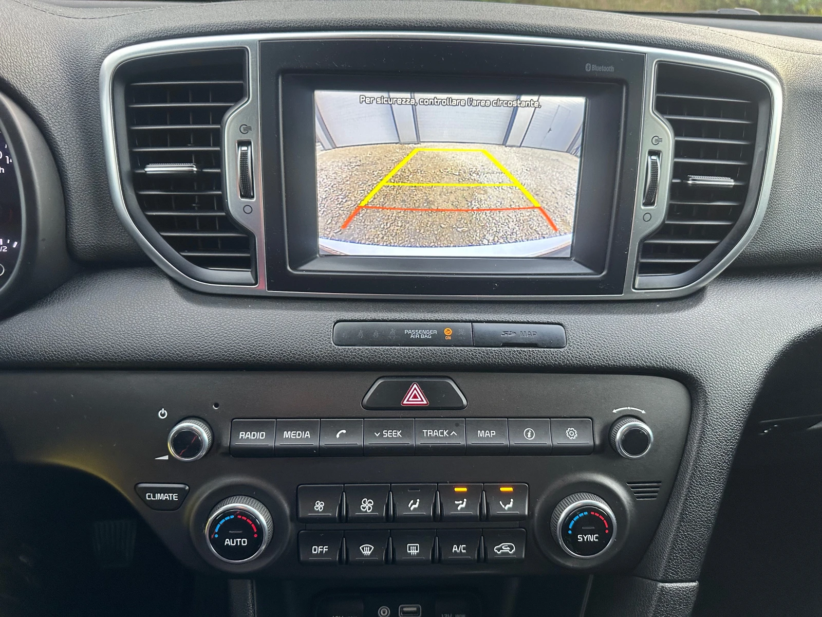 Kia Sportage 1.7CRDI* NAVI* KAMERA* LED* EVRO6 | Mobile.bg   15