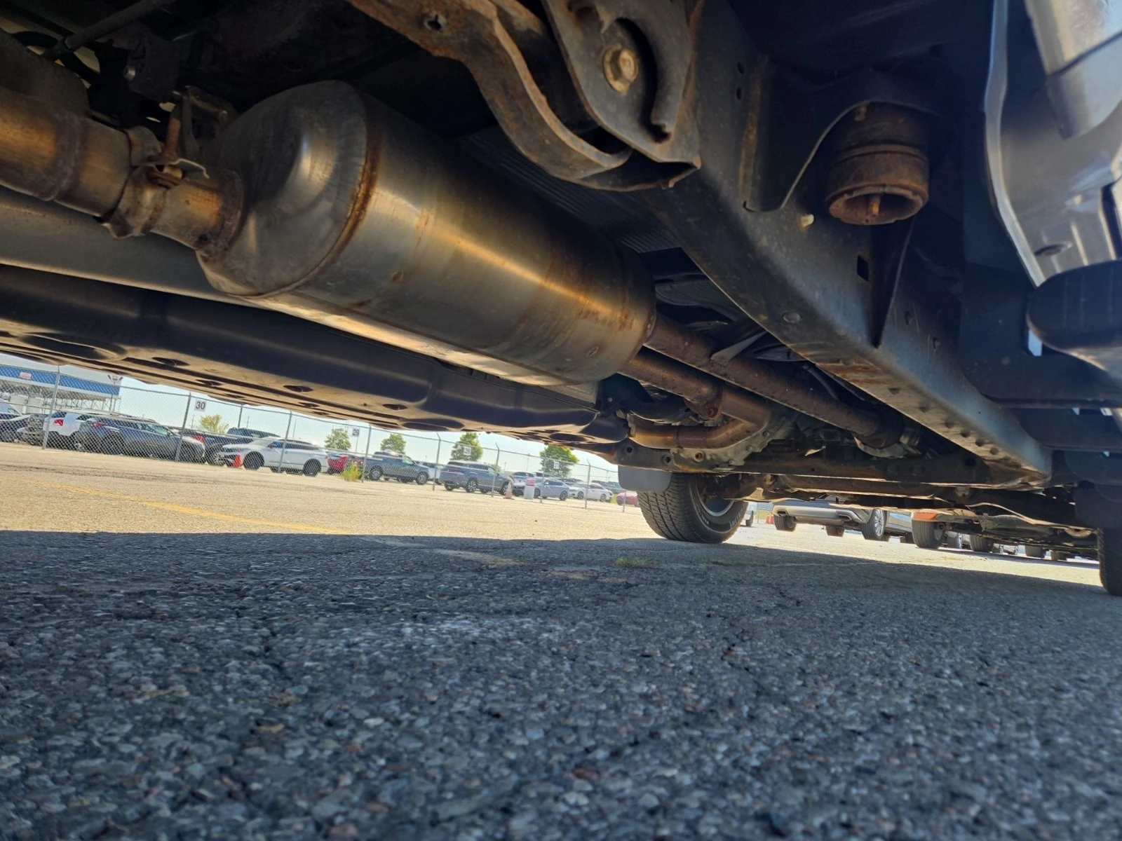 Toyota Tundra CREW CAB STD BED 5.7  CARFAX * * АВТО КРЕДИТ * *  - изображение 10