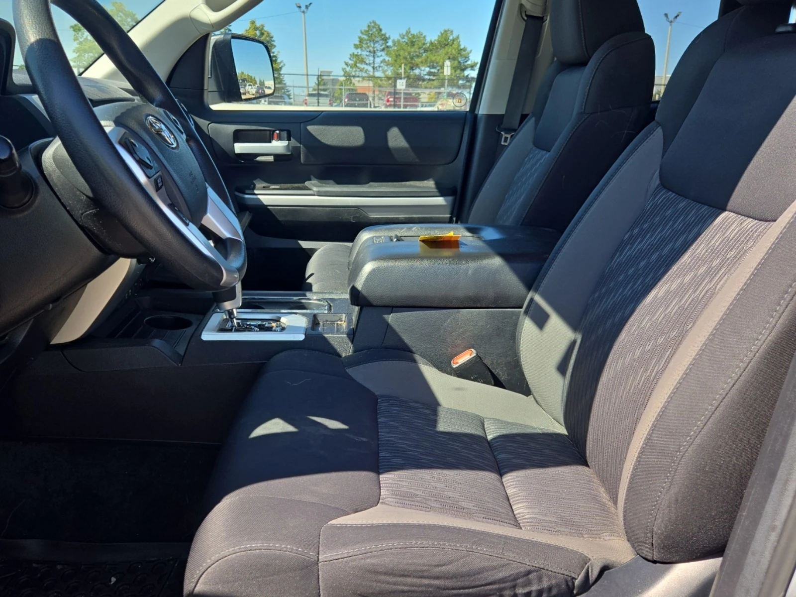 Toyota Tundra CREW CAB STD BED 5.7  CARFAX * * АВТО КРЕДИТ * *  - изображение 6