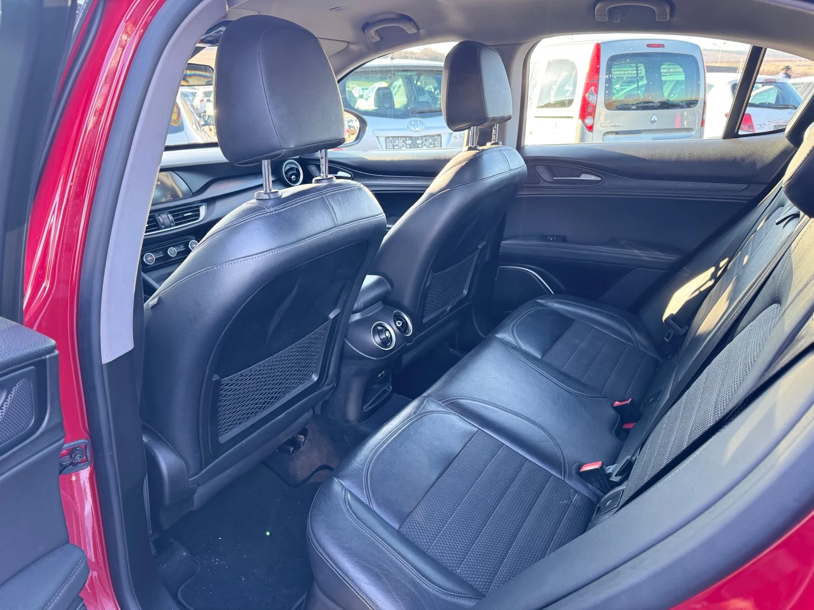 Alfa Romeo Stelvio 2.2 JTDM / Distronic / LaneAssist | Mobile.bg   11