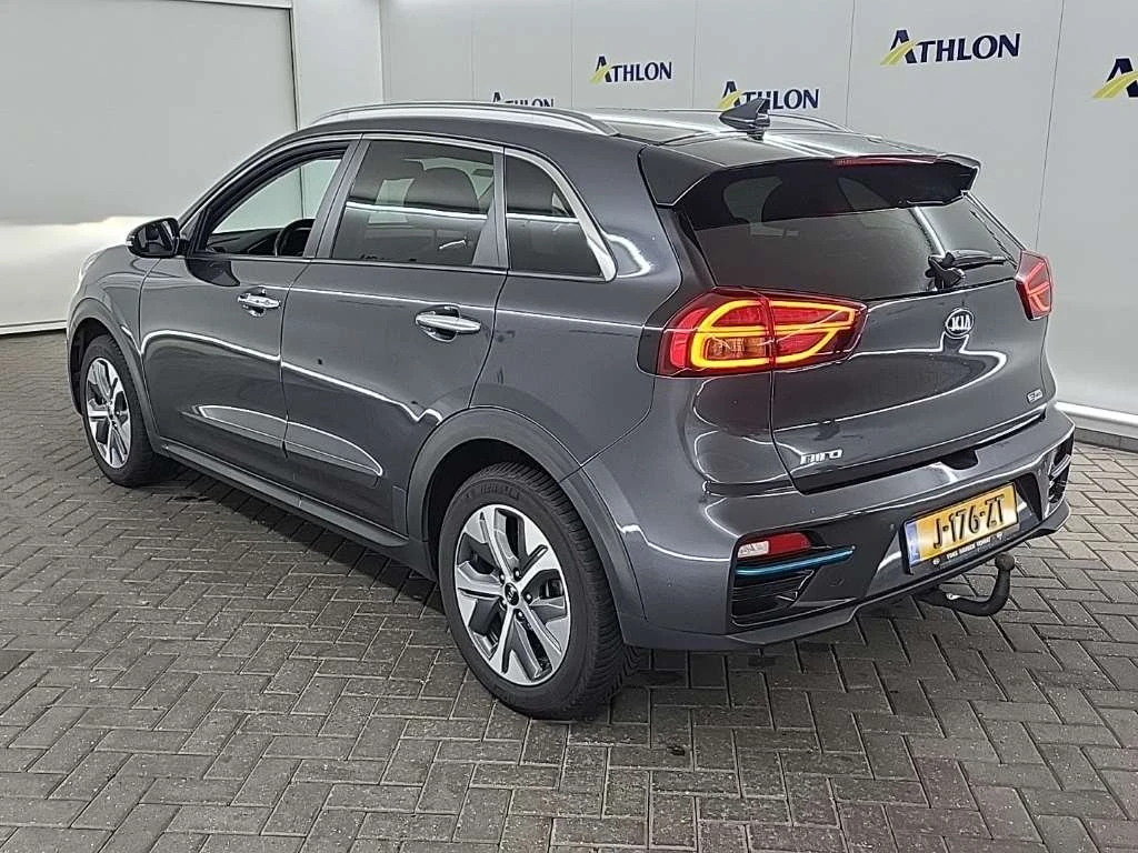 Kia Niro 64kWh* Дистроник* Обдухване* JBL* 97%SOH*  - изображение 4