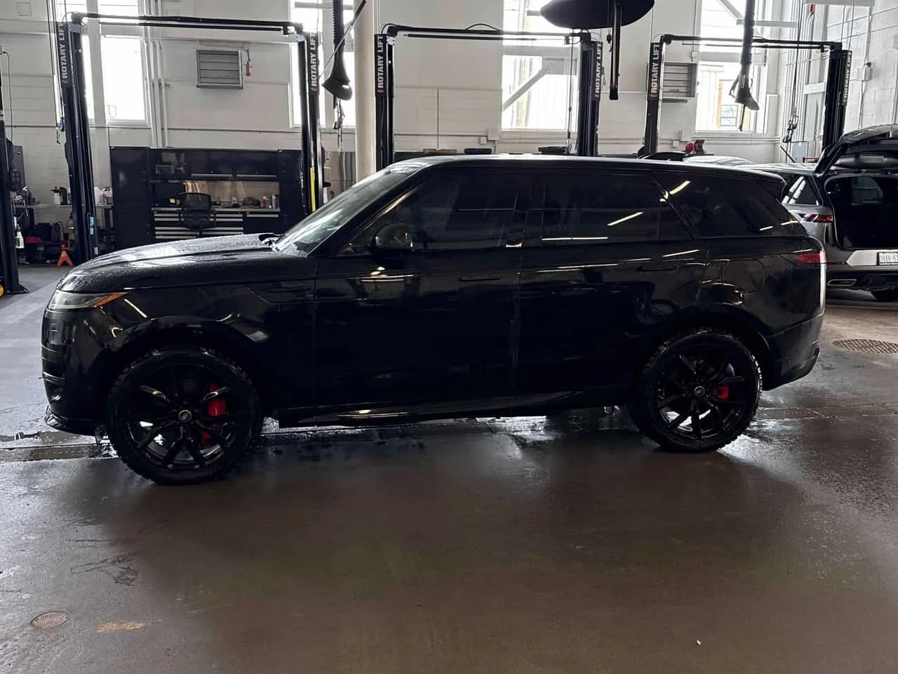 Land Rover Range Rover Sport * Dynamic SE * 2 КЛЮЧА* ПОДГРЕВ* PANO*  - изображение 2