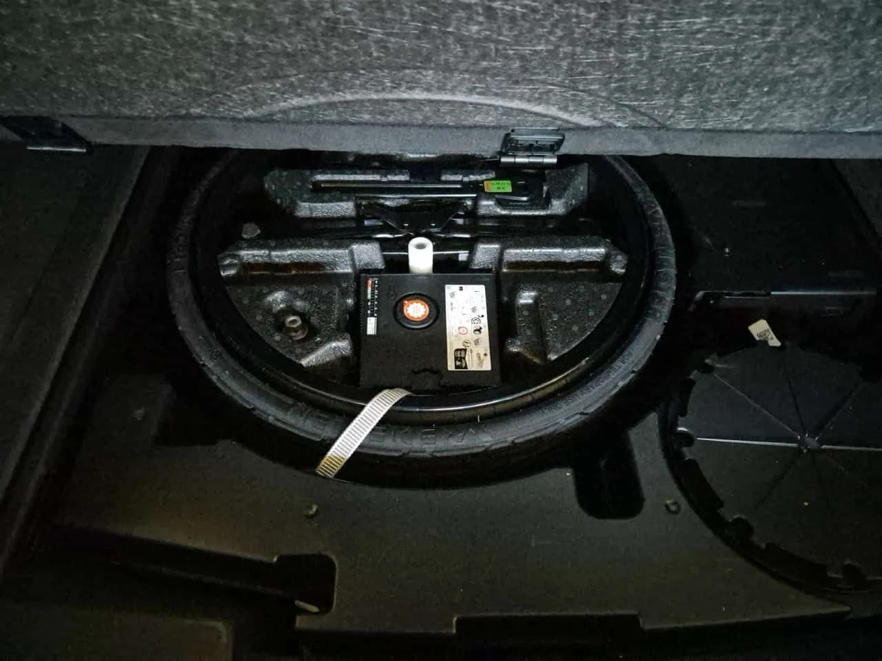 Audi Q8 * TECHNIK * CARFAX * ЦЕНА ДО БГ, снимка 15 - Автомобили и джипове - 53997334