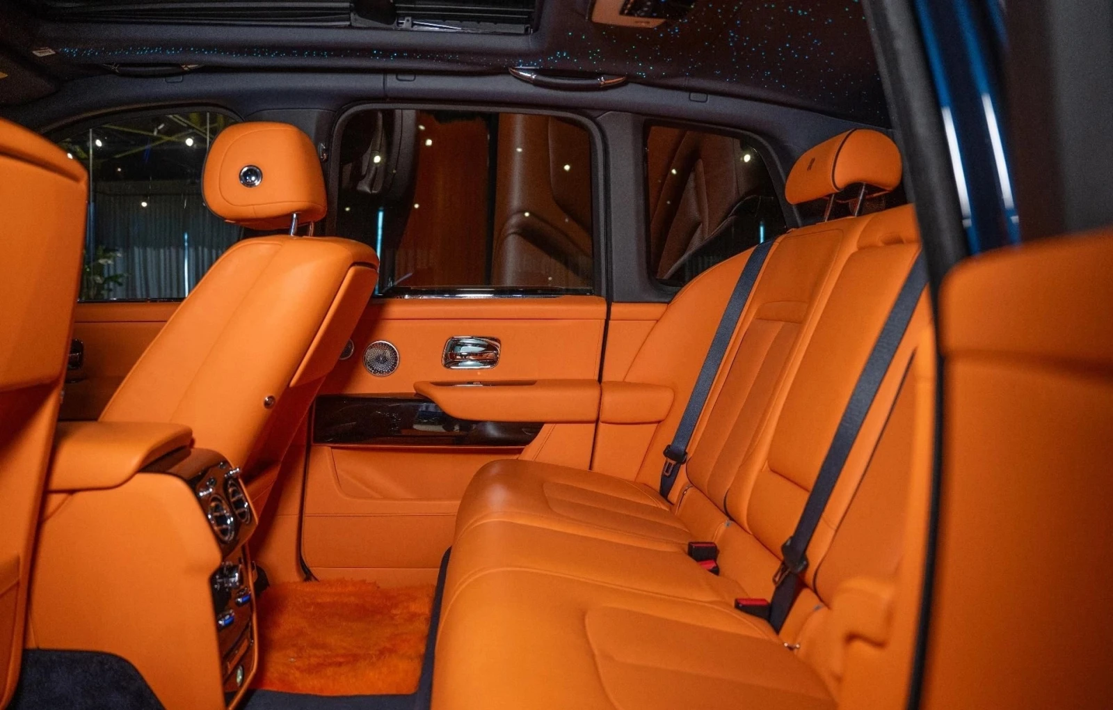 Rolls-Royce Cullinan 6.7 V12 AWD , снимка 13 - Автомобили и джипове - 54700192