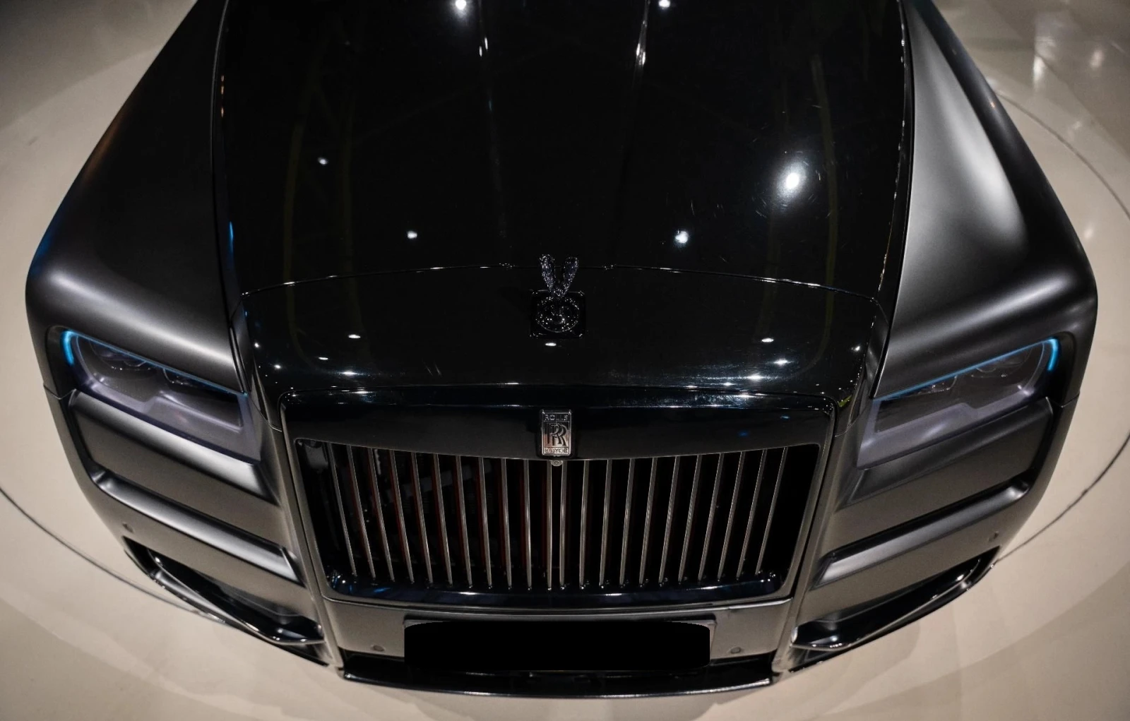 Rolls-Royce Cullinan 6.7 V12 AWD , снимка 7 - Автомобили и джипове - 54700192