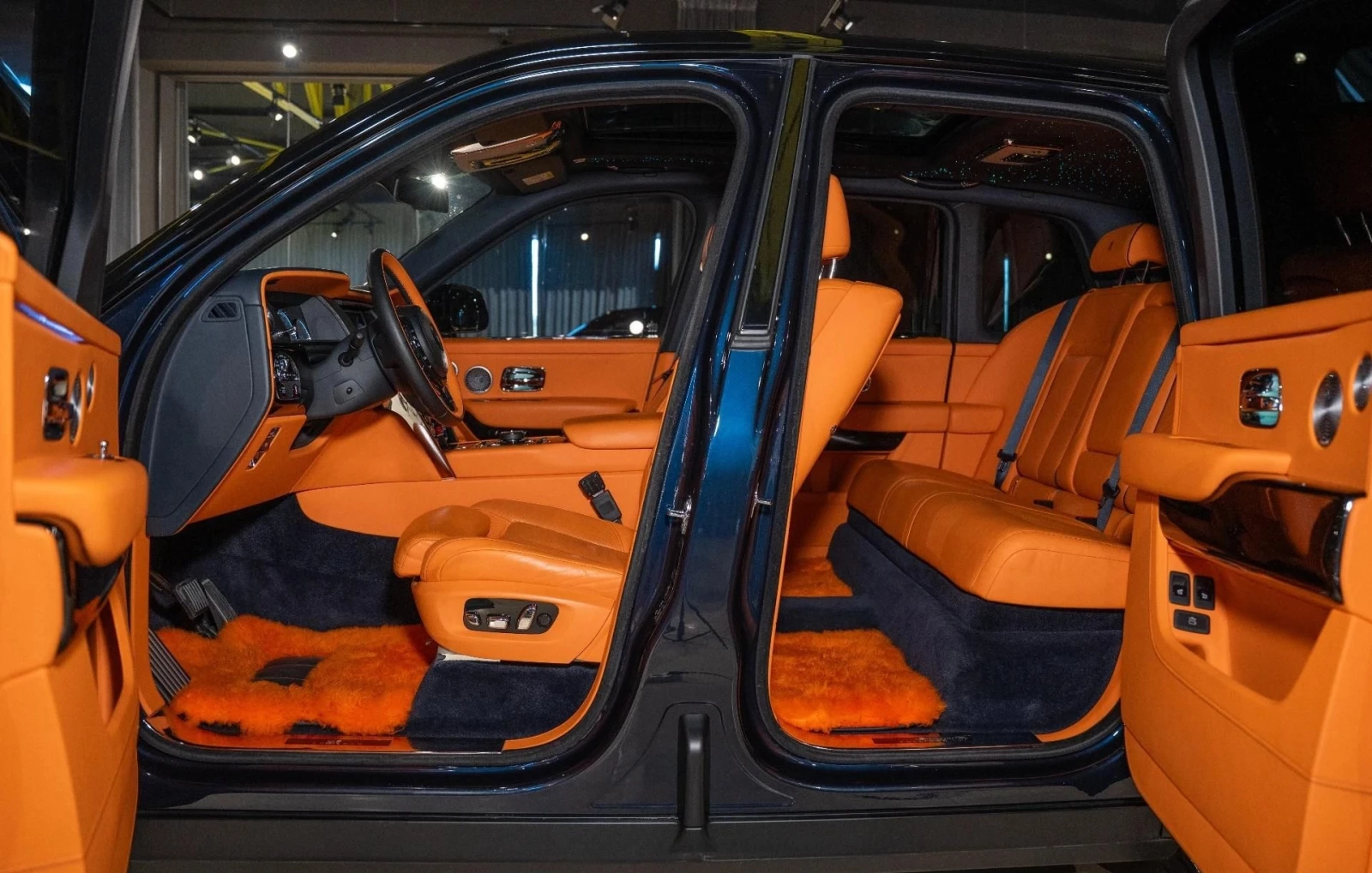 Rolls-Royce Cullinan 6.7 V12 AWD , снимка 10 - Автомобили и джипове - 54700192