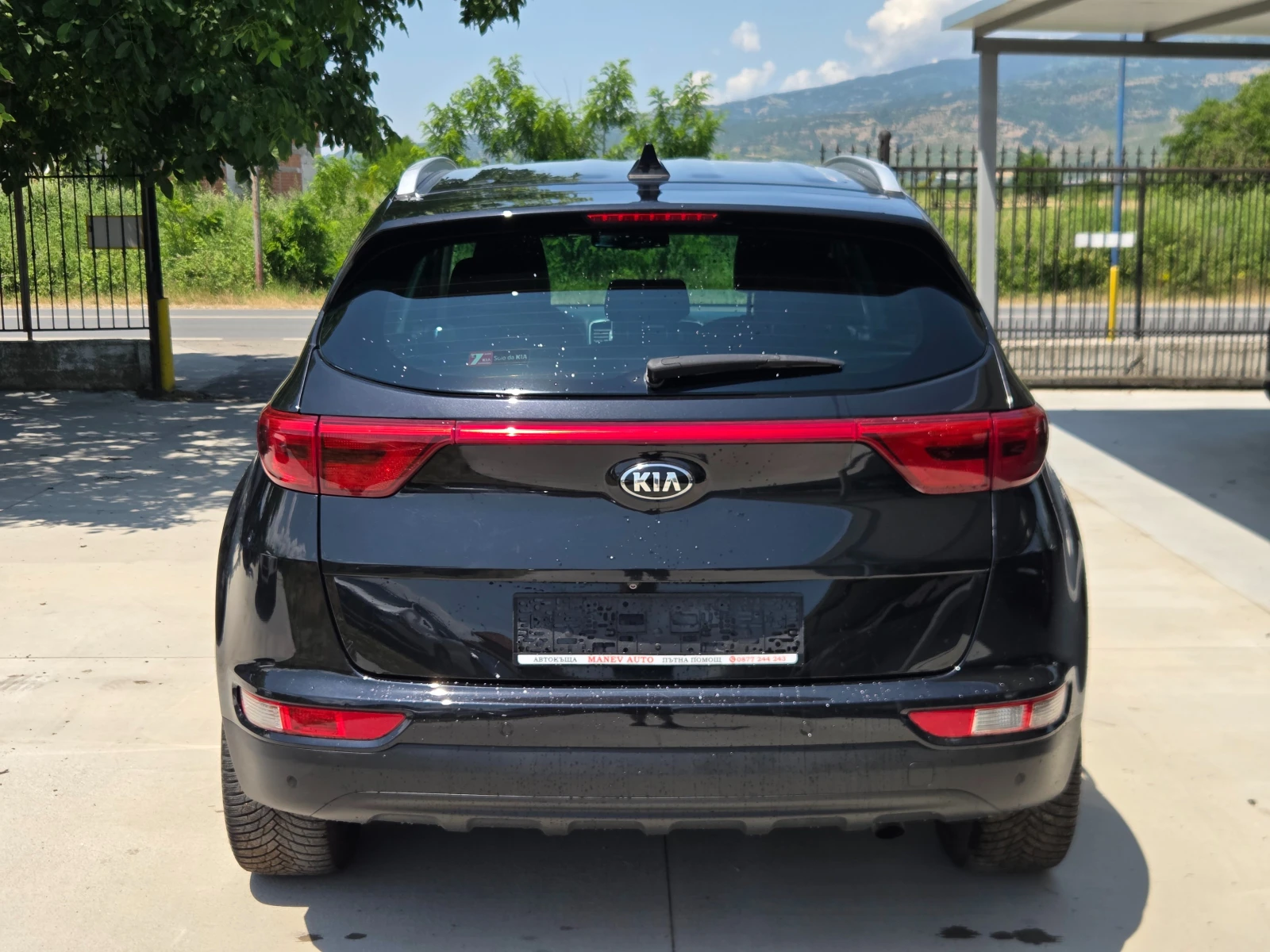 Kia Sportage 2.0 D 136PS AWD* * XENON* * * KAYLESS GO* KAMERA* , снимка 14 - Автомобили и джипове - 54790088