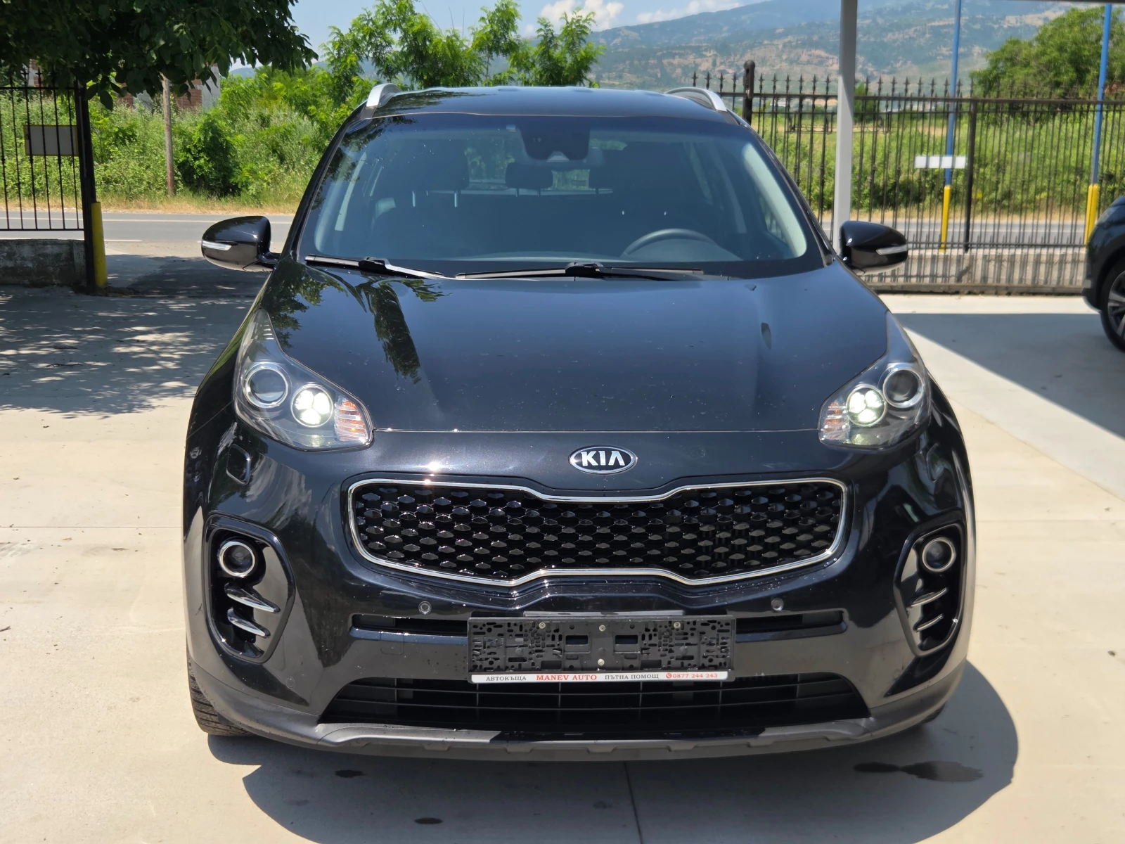 Kia Sportage 2.0 D 136PS AWD* * XENON* * * KAYLESS GO* KAMERA* , снимка 2 - Автомобили и джипове - 54790088