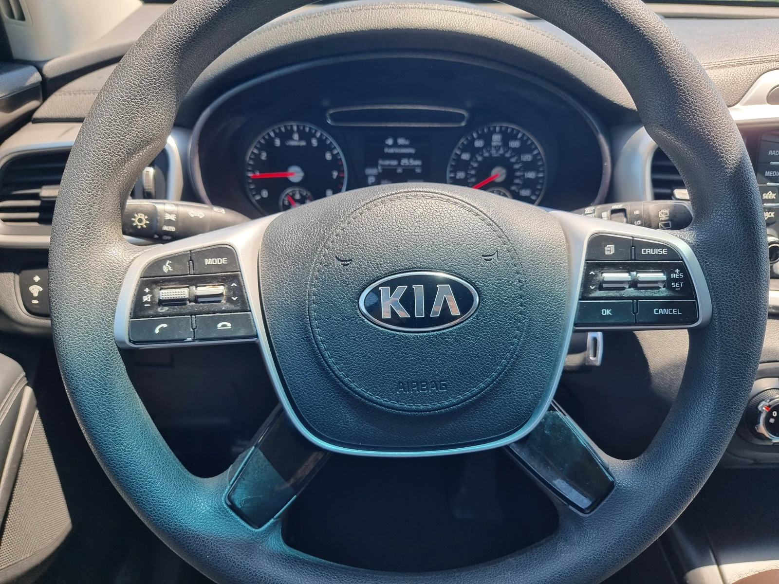 Kia Sorento 2.4 GDI 6+ 1, снимка 13 - Автомобили и джипове - 55048978