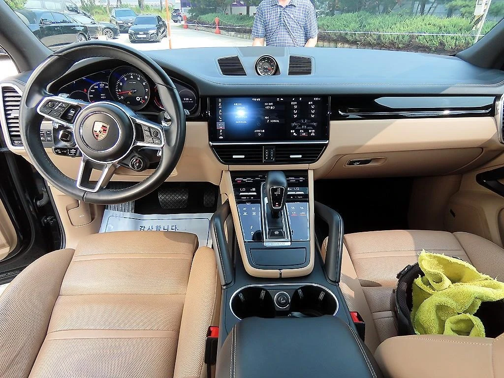 Porsche Cayenne 3.0 AWD, снимка 8 - Автомобили и джипове - 55537966