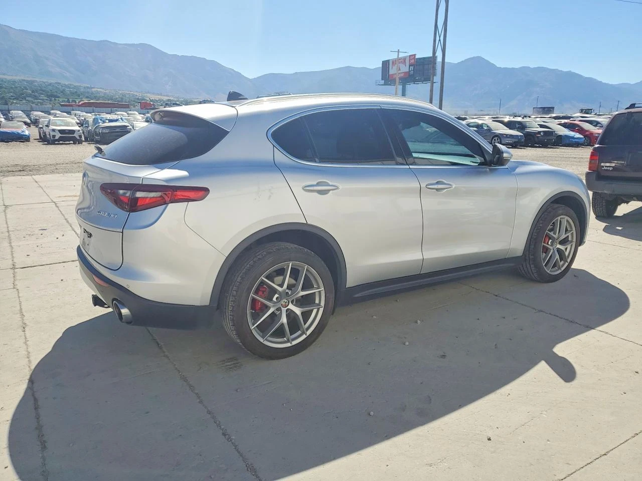 Alfa Romeo Stelvio 2.0l Ti, снимка 3 - Автомобили и джипове - 55591539
