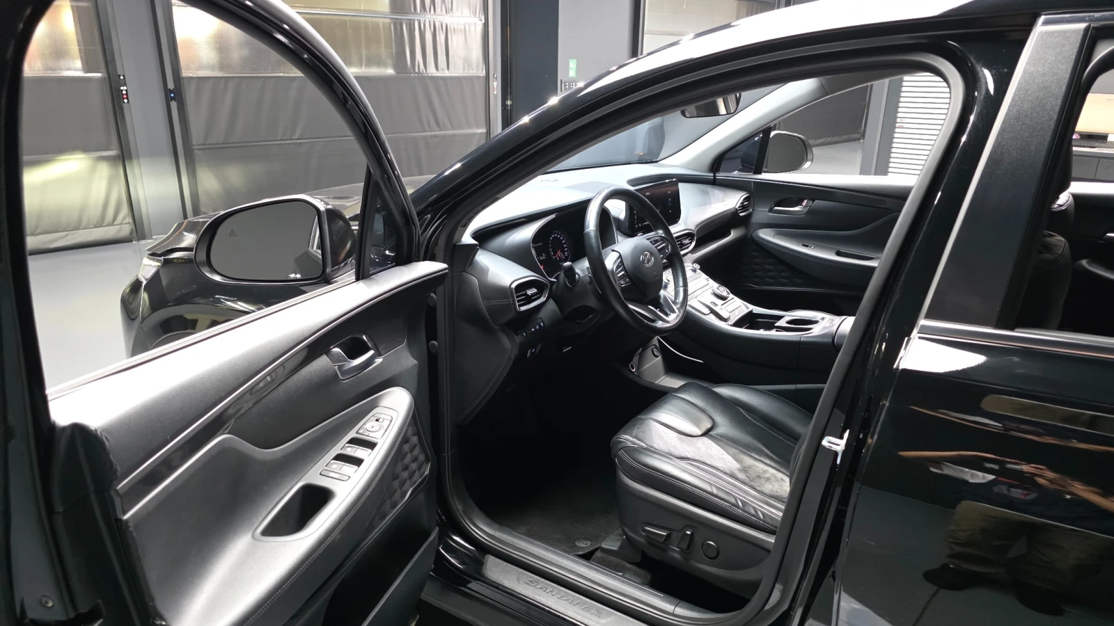 Hyundai Santa fe Diesel 2.2 2WD, снимка 10 - Автомобили и джипове - 55752736
