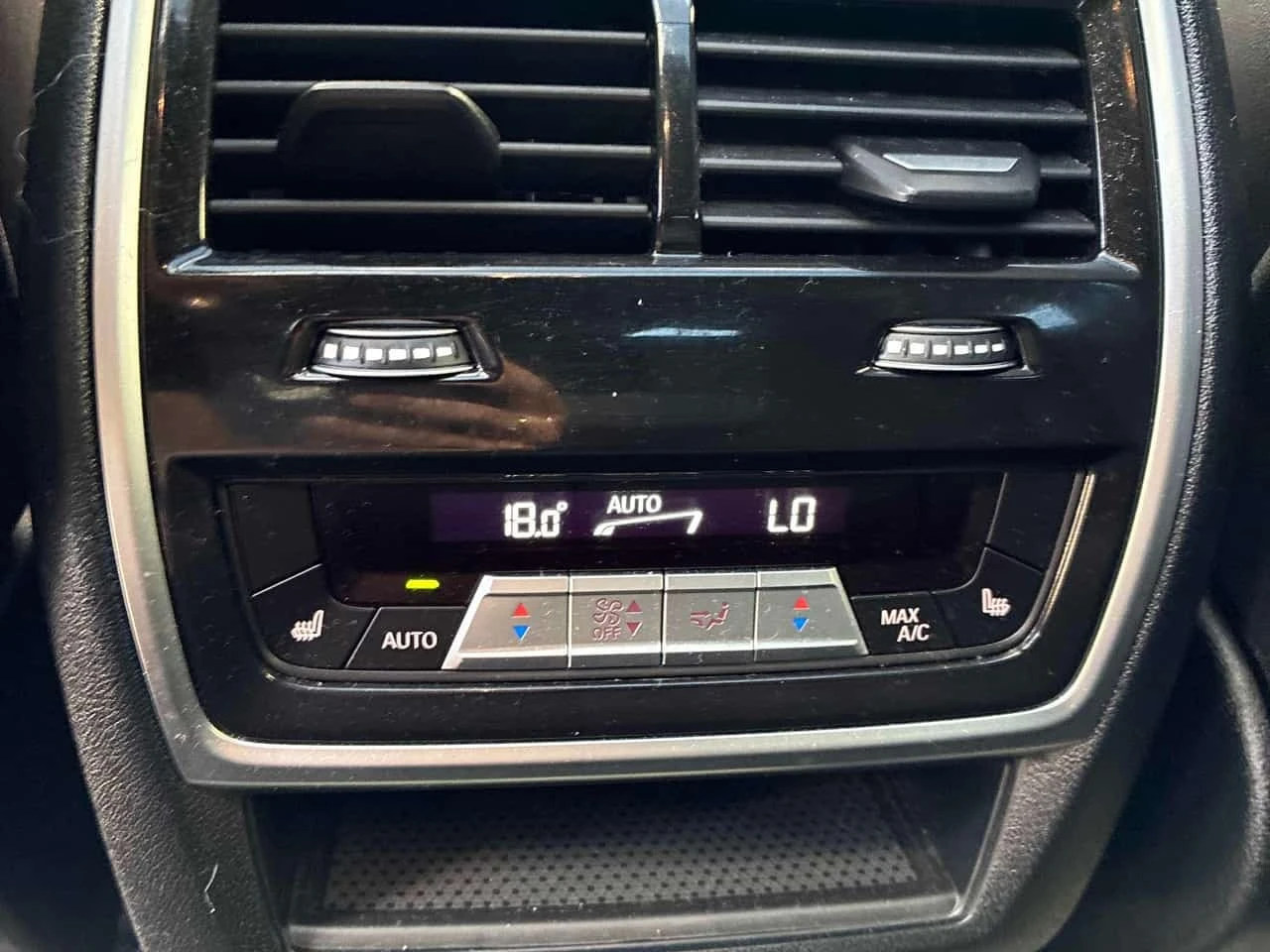 BMW X6 * M50i * CARFAX * ����� �� ����������� | Mobile.bg � ����������� 11