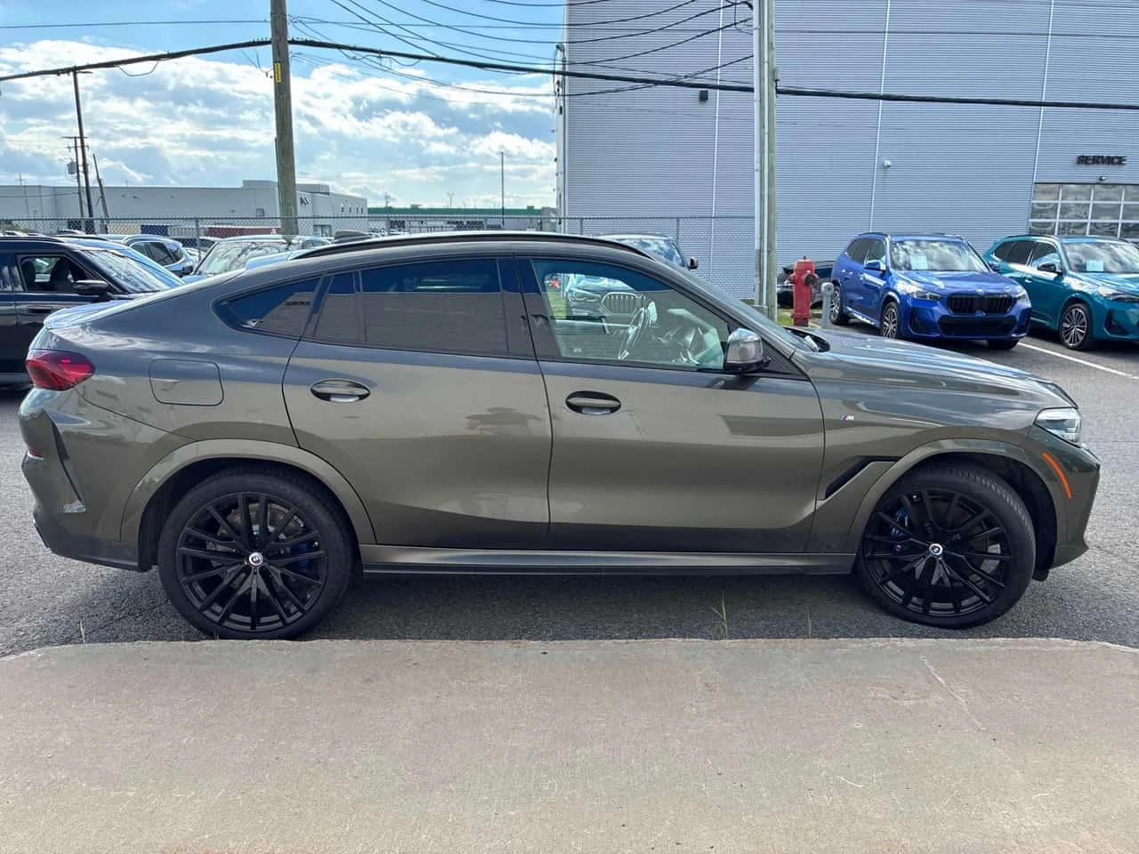 BMW X6 * M50i * CARFAX * ����� �� ����������� | Mobile.bg � ����������� 3