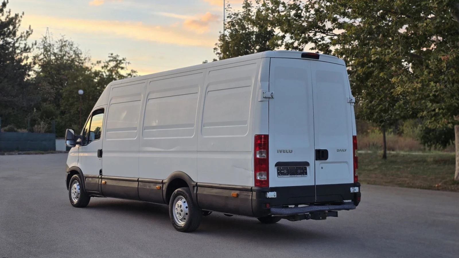 Iveco 35s15 XXL, снимка 3 - Бусове и автобуси - 56237730