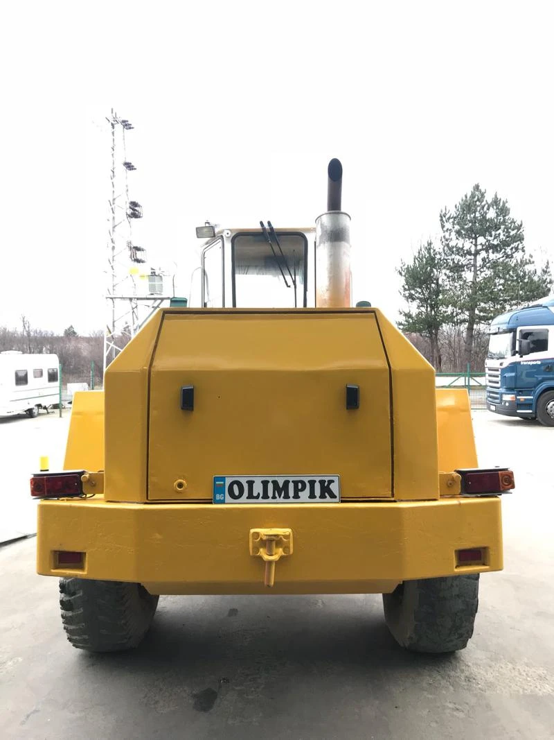 Челен товарач Liebherr L-521, снимка 16 - Индустриална техника - 20327930