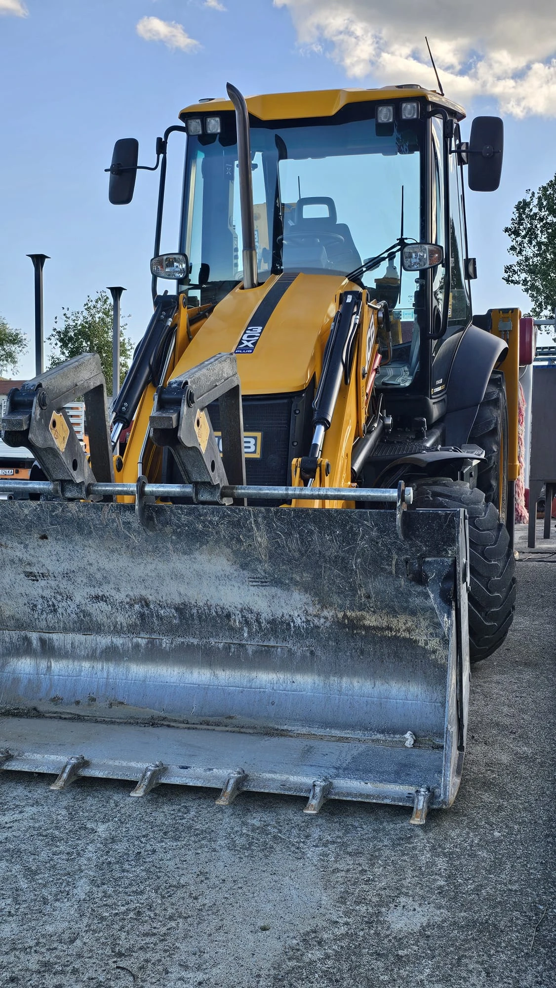  JCB 3CX PLUS  | Mobile.bg   1