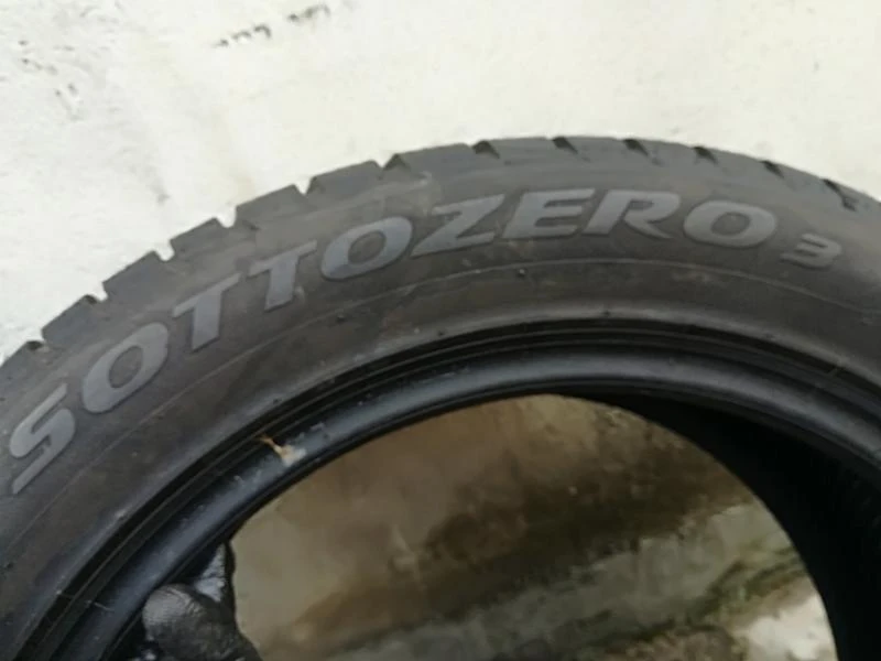 Гуми Зимни 215/55R17, снимка 5 - Гуми и джанти - 23094112