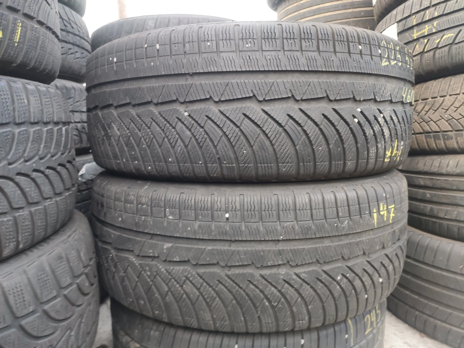 Гуми Зимни 225/55R18, снимка 5 - Гуми и джанти - 56735360