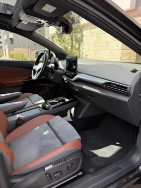 VW ID.4 1ST MAX 77KWH/ГАРАНЦИЯ/ЗИМНИ ГУМИ/FULL OPTIONS, снимка 9