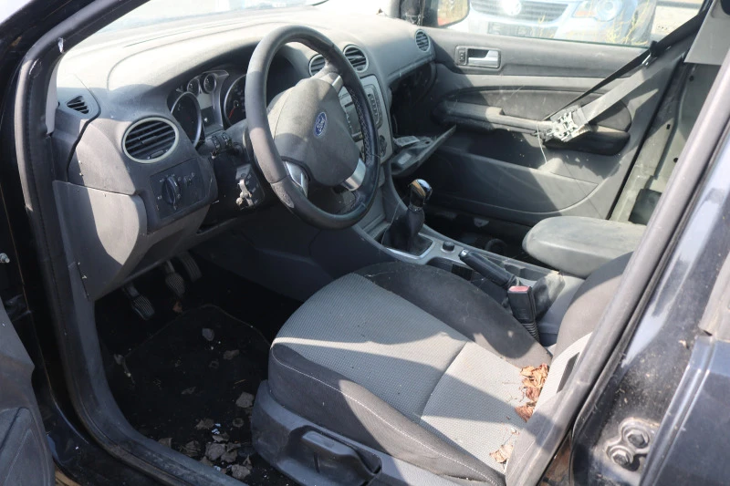 Ford Focus 1.6 TDCI, снимка 6 - Автомобили и джипове - 41664943