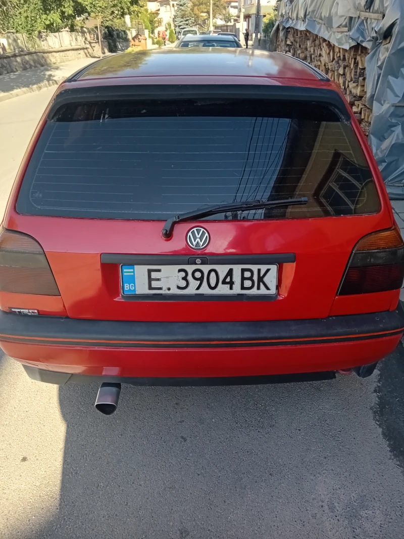 VW Golf, снимка 2 - Автомобили и джипове - 48296685