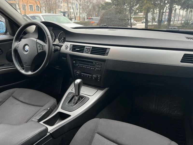 BMW 320 D АВТОМАТИК, снимка 9 - Автомобили и джипове - 49327962