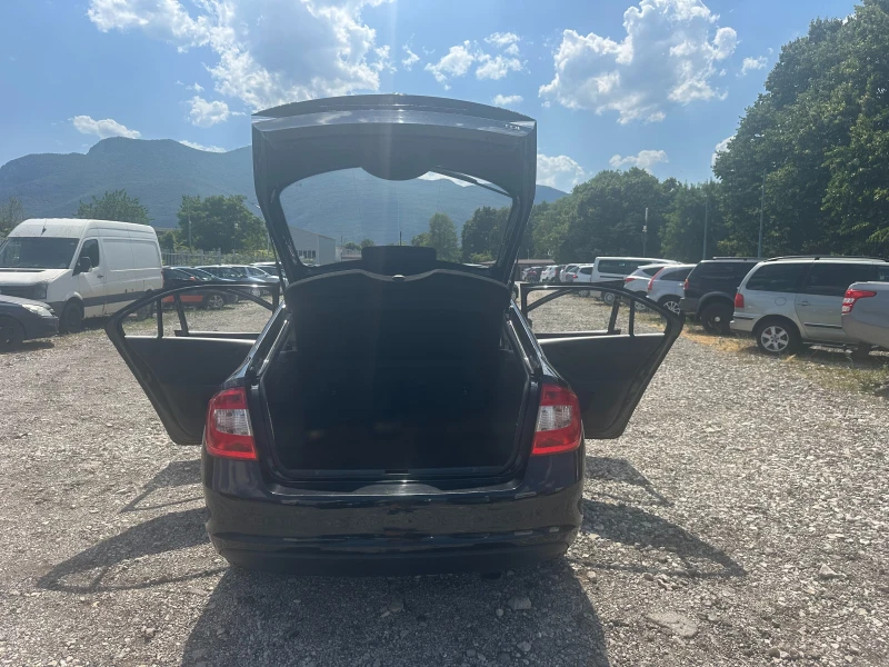 Skoda Rapid 1.6TDI 105kc EVRO5, снимка 16 - Автомобили и джипове - 51108114