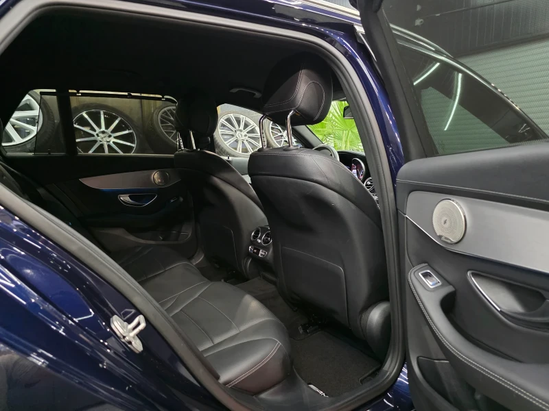 Mercedes-Benz C 250 AMG Kamera Burmester, снимка 13 - Автомобили и джипове - 51132448