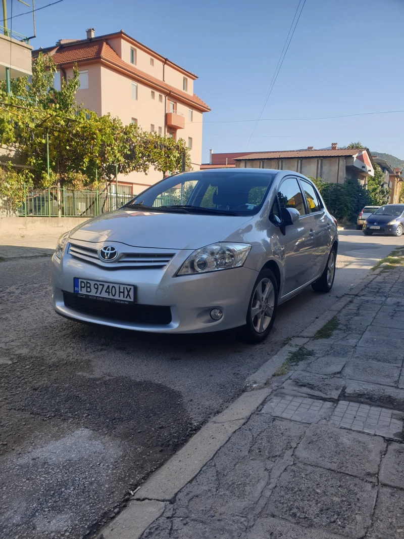 Toyota Auris 1.4 D4D, снимка 2 - Автомобили и джипове - 51788014