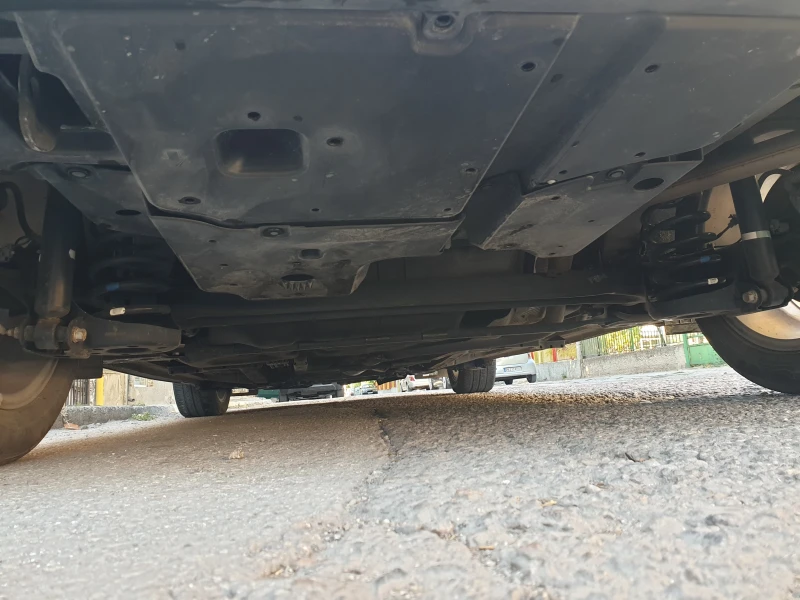 Toyota Auris 1.4 D4D, снимка 6 - Автомобили и джипове - 51788014