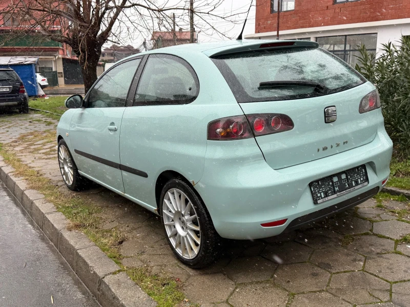 Seat Ibiza, снимка 2 - Автомобили и джипове - 53063660