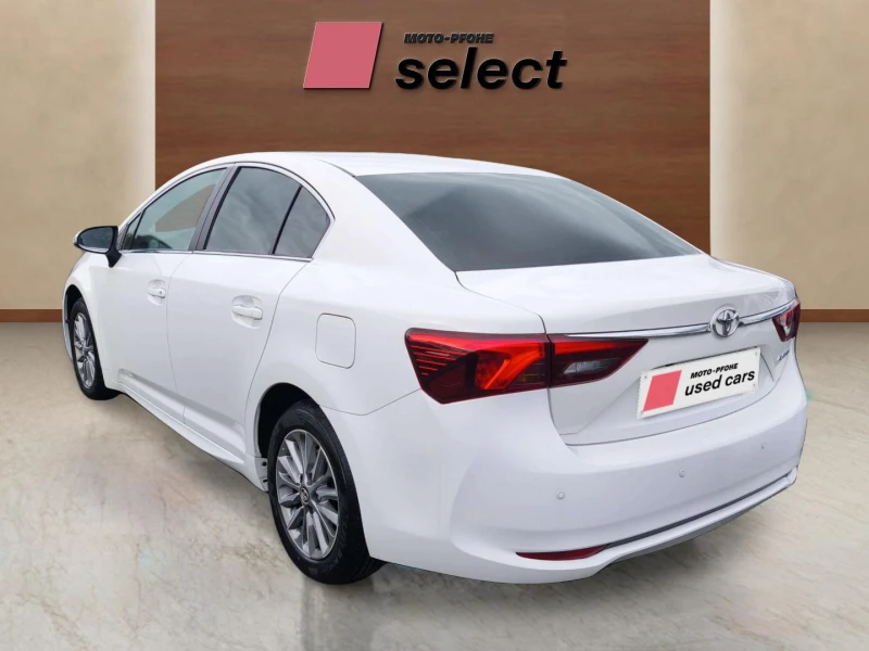 Toyota Avensis 1.6, снимка 2 - Автомобили и джипове - 53255208