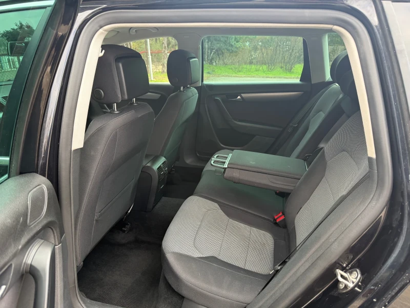VW Passat 2.0TDi/DSG, снимка 14 - Автомобили и джипове - 53264519