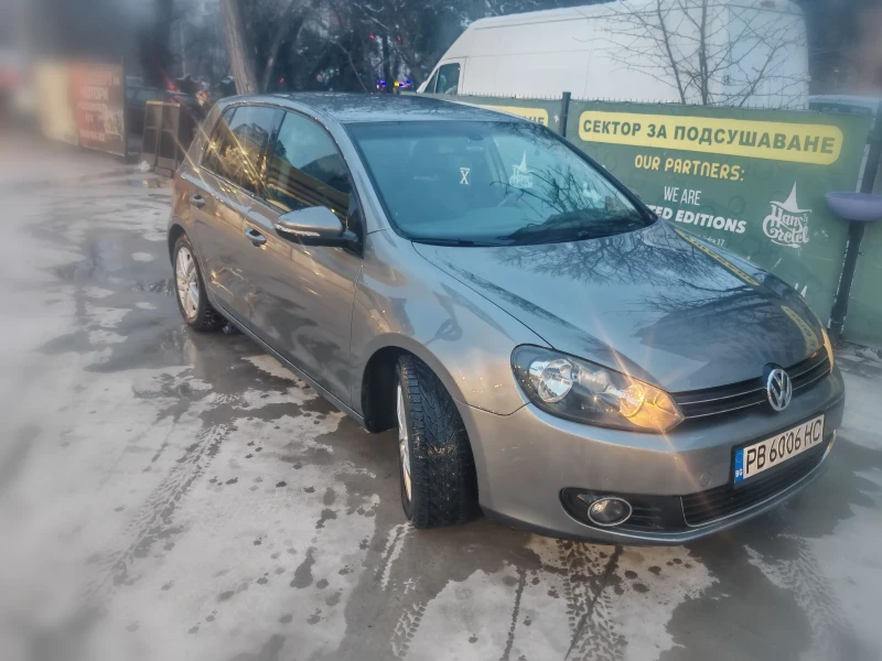 VW Golf 1.6 TDI High line Сервизни документи, снимка 2 - Автомобили и джипове - 53349541