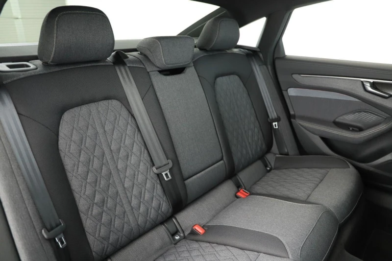 Audi A6 E-HYBRID QUATTRO S-LINE B&O PANORAMA, снимка 13 - Автомобили и джипове - 53375020