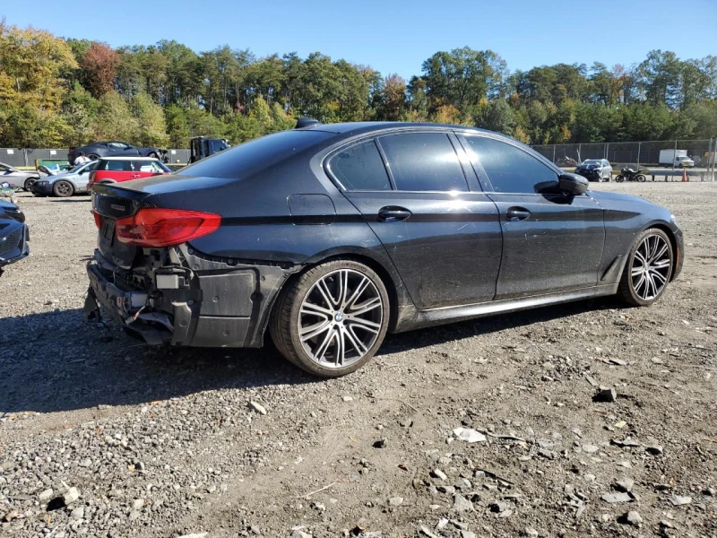 BMW 550 M550i Distronik| 360| Pano| Harmon| Oбдух| Headup|, снимка 3 - Автомобили и джипове - 53376179