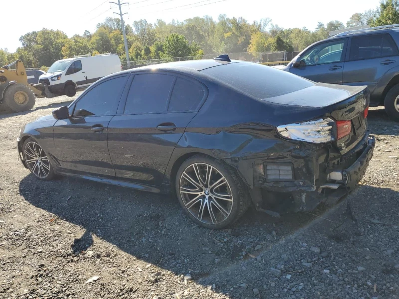 BMW 550 M550i Distronik| 360| Pano| Harmon| Oбдух| Headup|, снимка 2 - Автомобили и джипове - 53376179