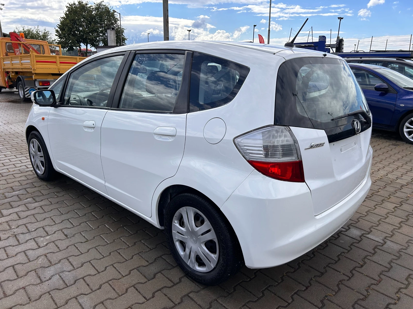 Honda Jazz 1.2GAZ EURO 5 ЛИЗИНГ - изображение 8