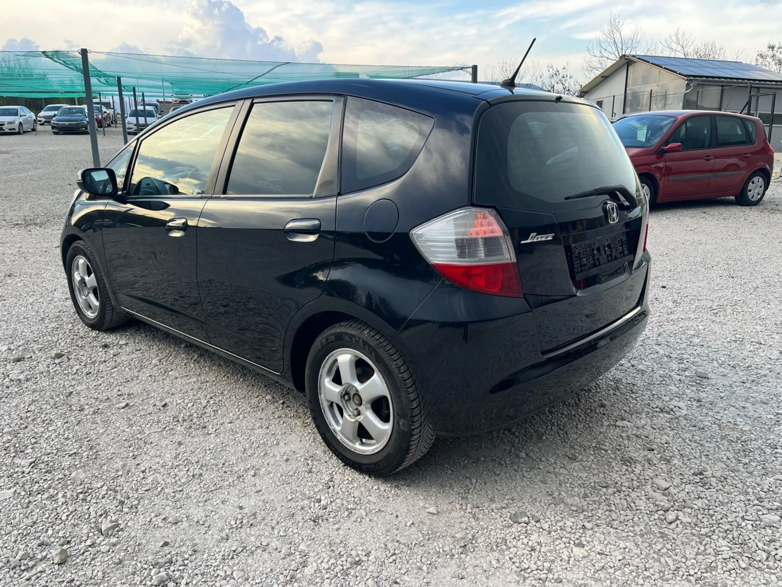 Honda Jazz 1.4 автомат панорама - изображение 6