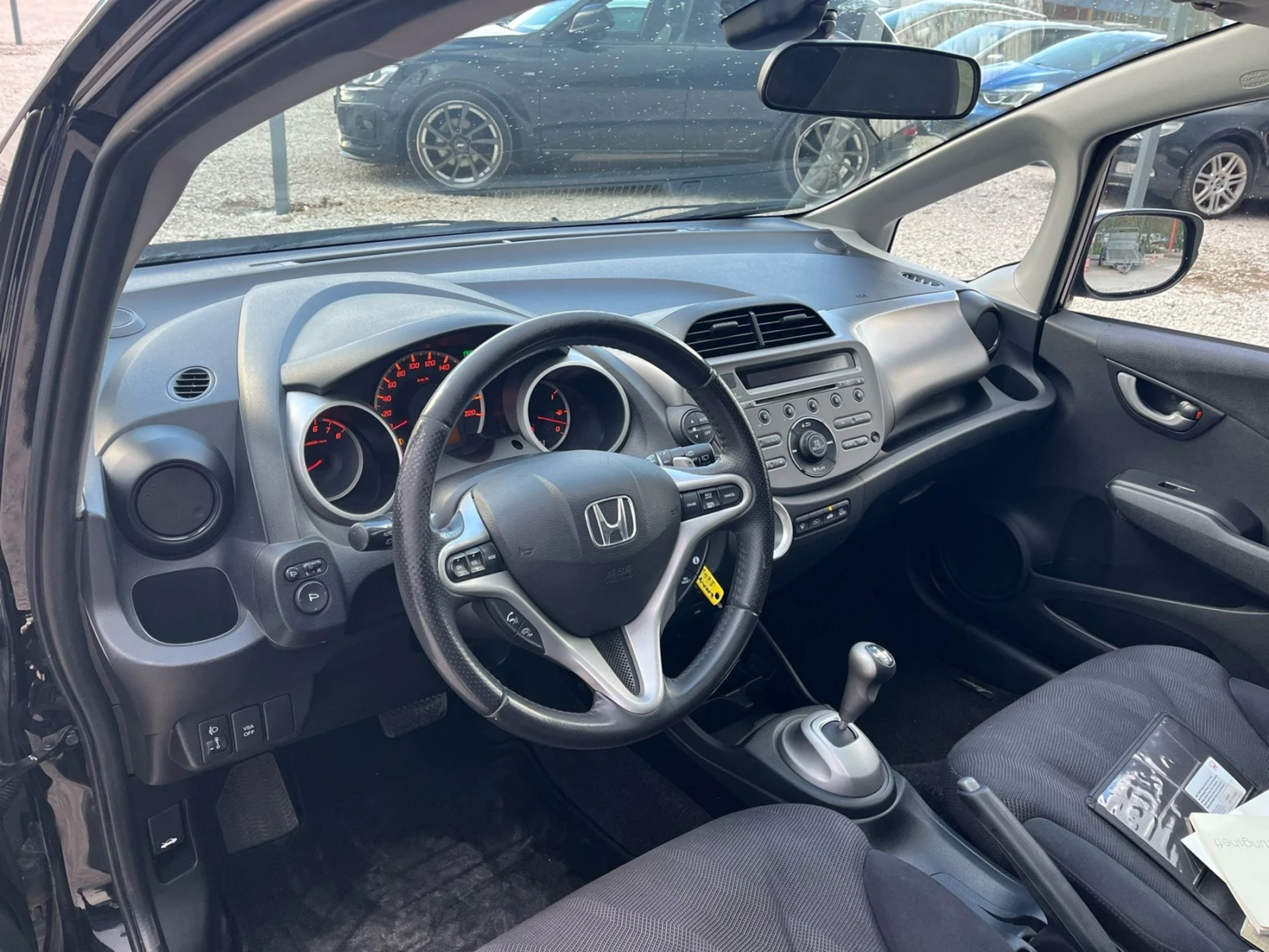 Honda Jazz 1.4 автомат панорама - изображение 9