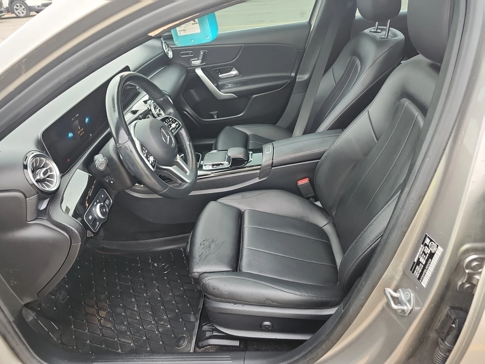 Mercedes-Benz A 220 * CARFAX* ОПЦИЯ ЗА ФИНАНСИРАНЕ*  - изображение 6