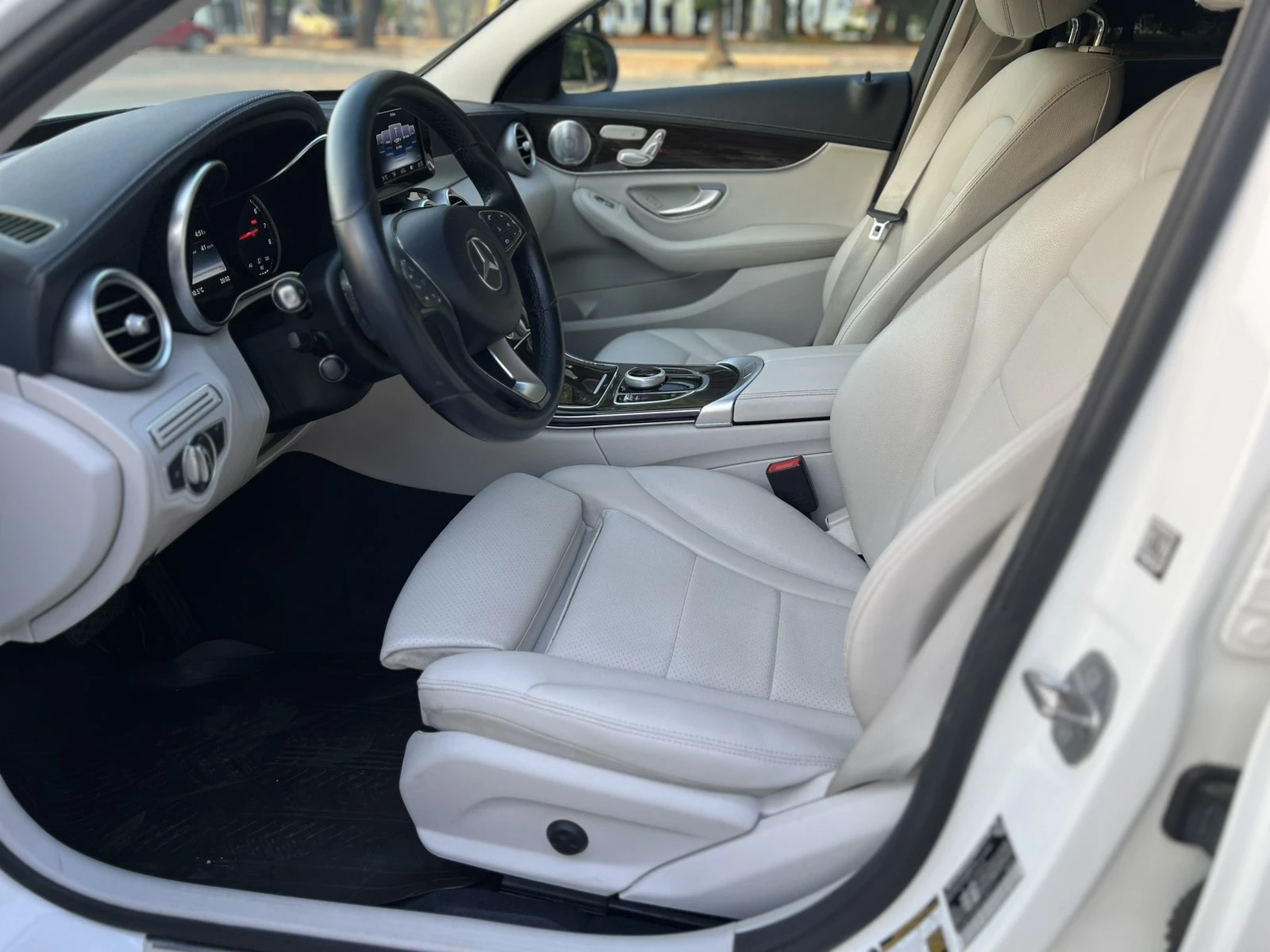 Mercedes-Benz C 300 C300 - изображение 5