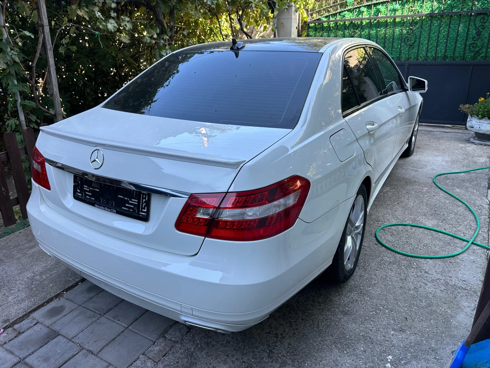Mercedes-Benz E 220  - изображение 5