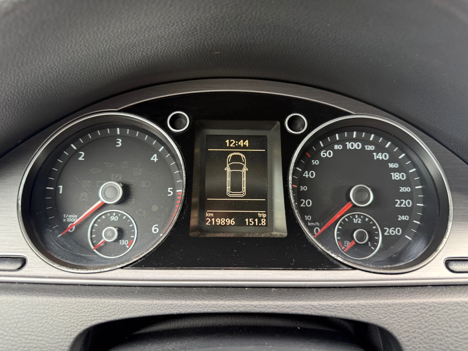 VW Passat 2.0TDi/DSG - изображение 8