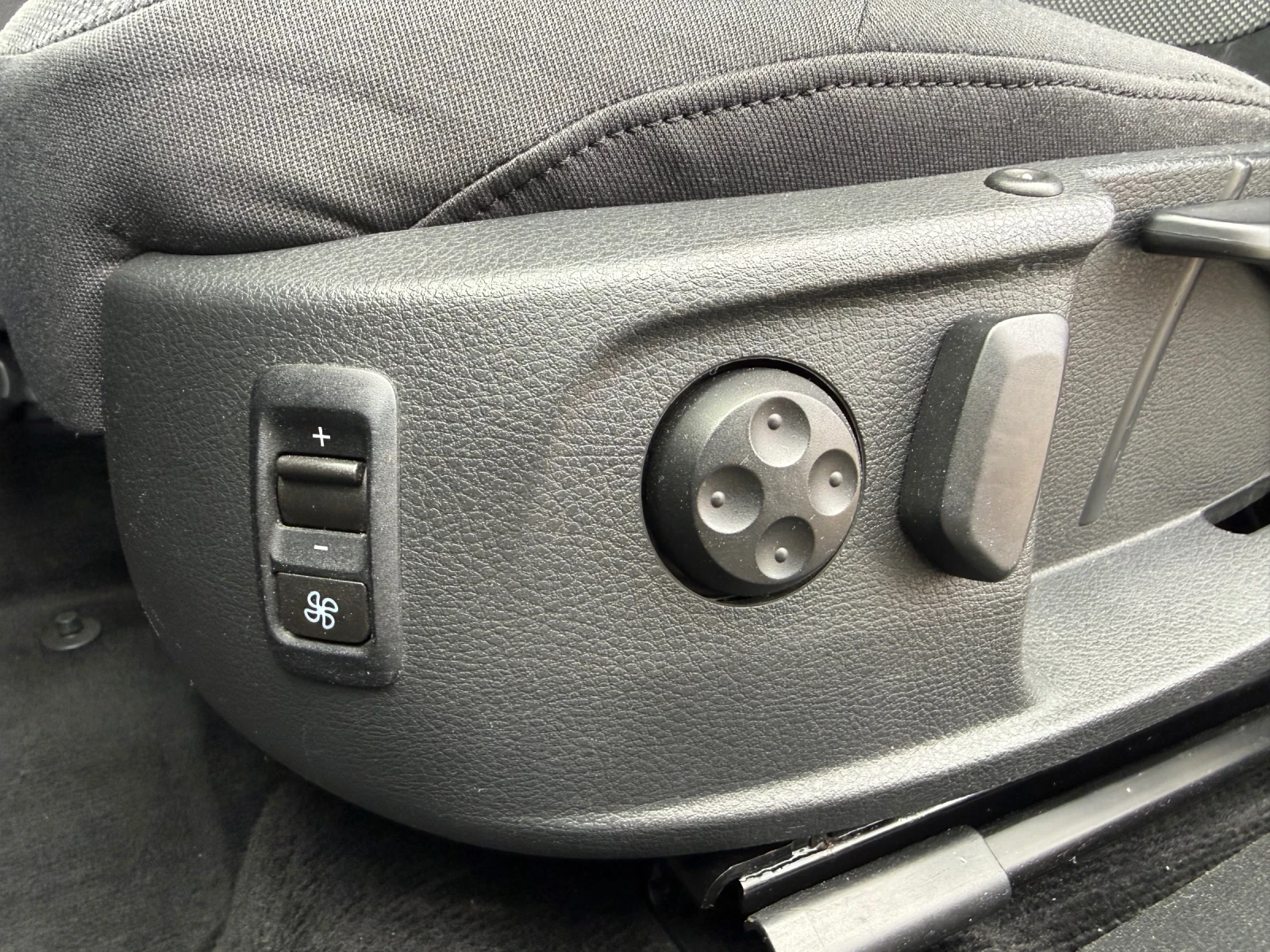 VW Passat 2.0TDi/DSG - изображение 10