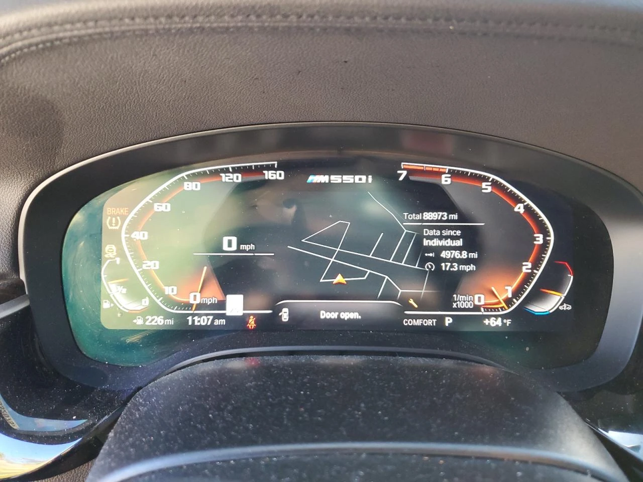 BMW 550 M550i Distronik| 360| Pano| Harmon| Oбдух| Headup| - изображение 9