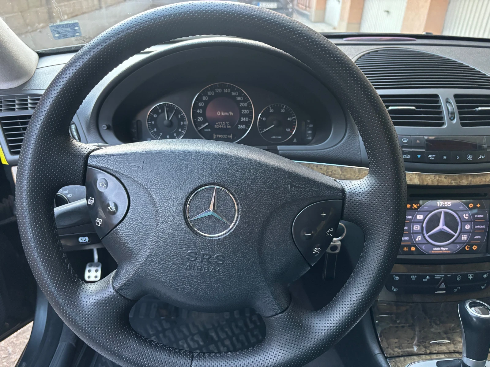 Mercedes-Benz E 270 2.7, CDI, снимка 9 - Автомобили и джипове - 53802900