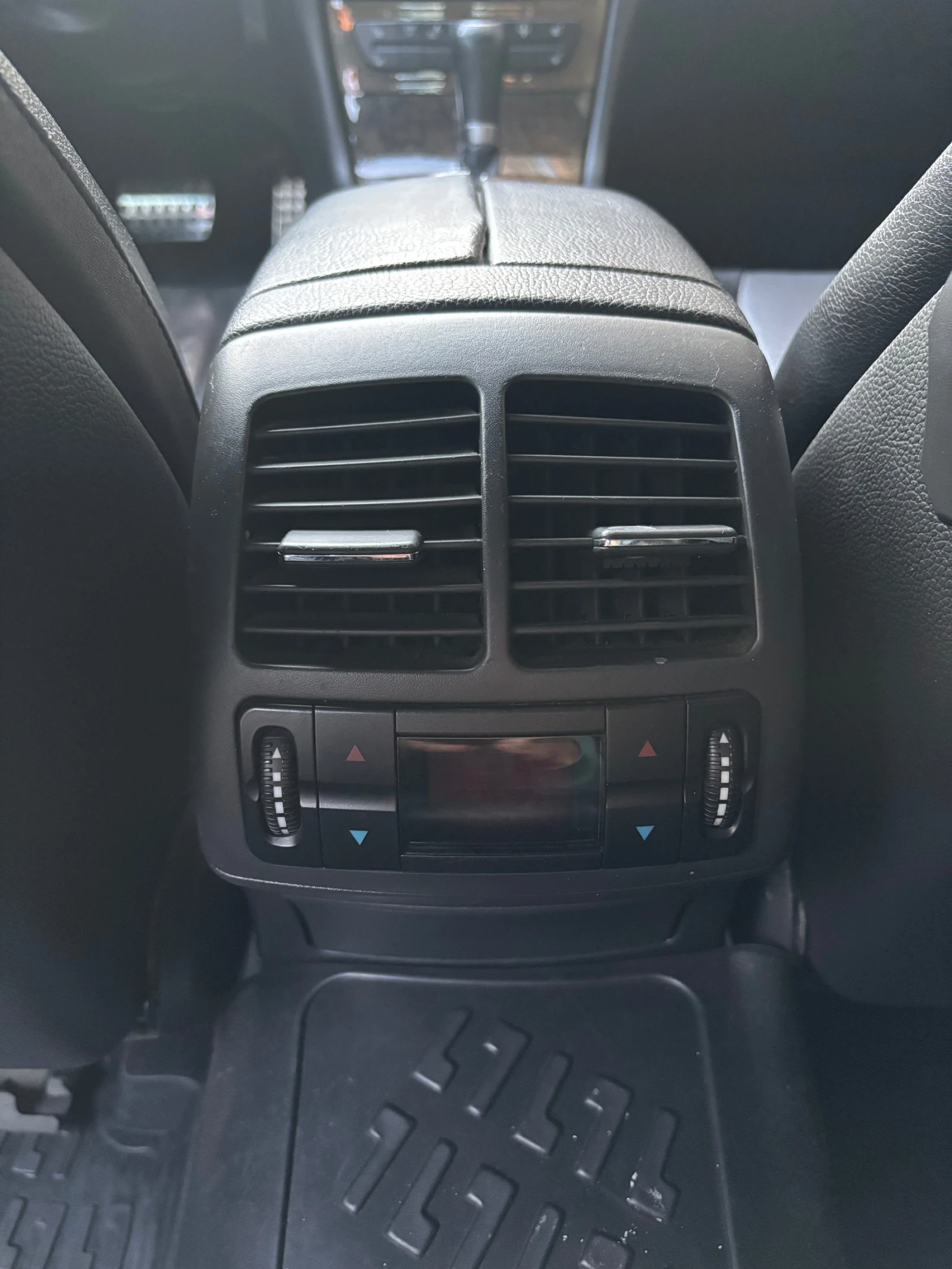 Mercedes-Benz E 270 2.7, CDI, снимка 12 - Автомобили и джипове - 53802900